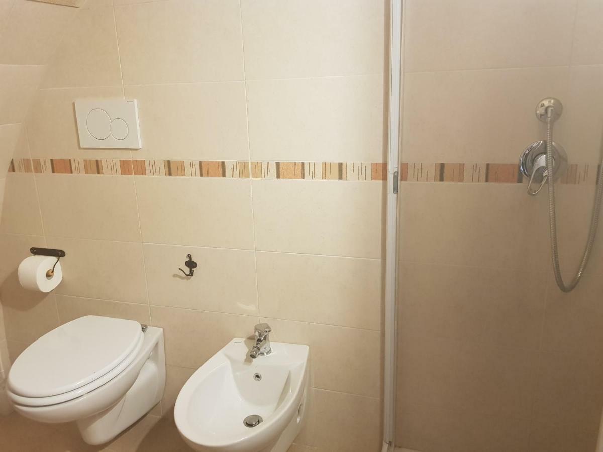 Camera Matrimoniale con Bagno Privato